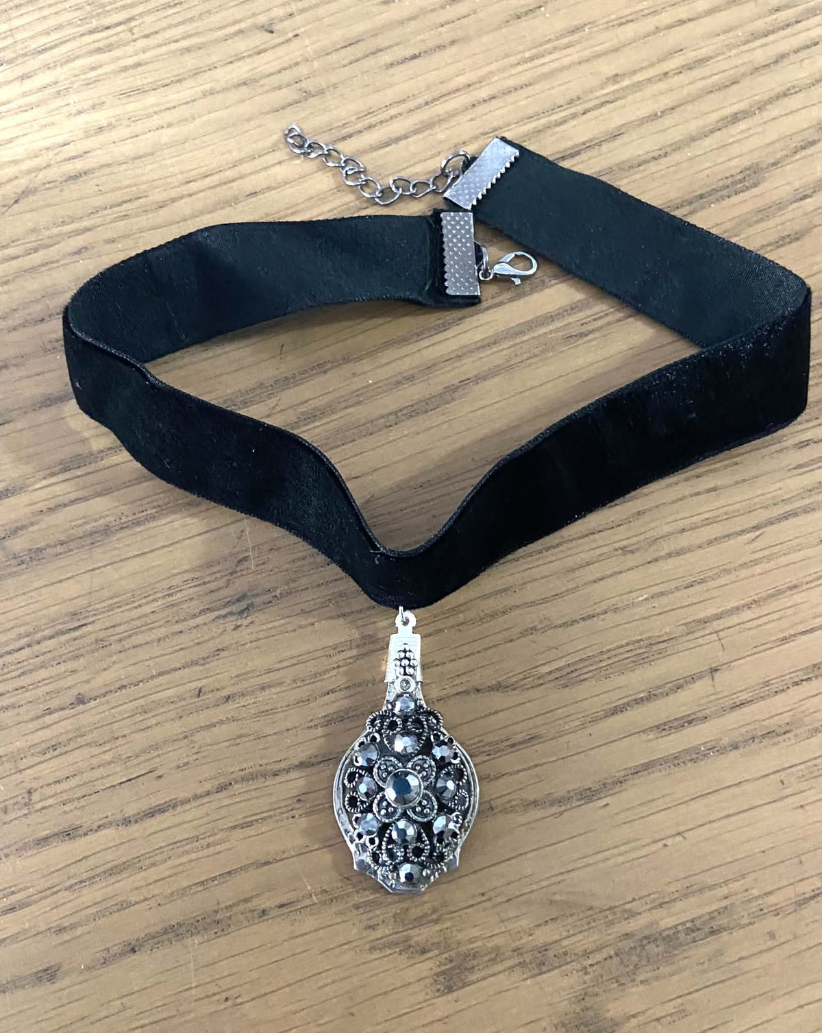Choker with Vintage Crystal Pendant