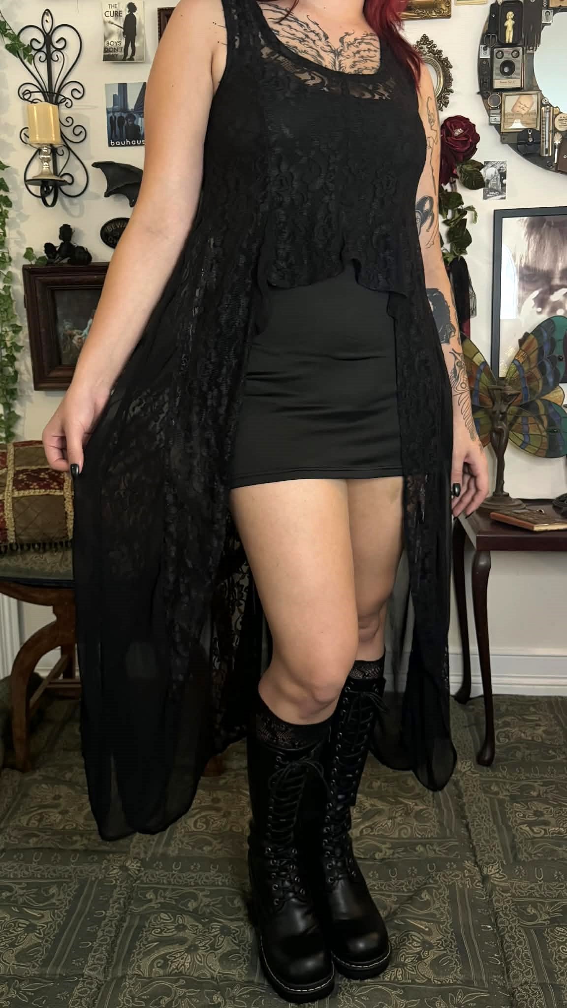 Vintage Lace Dress with Cropped Front (10-12)