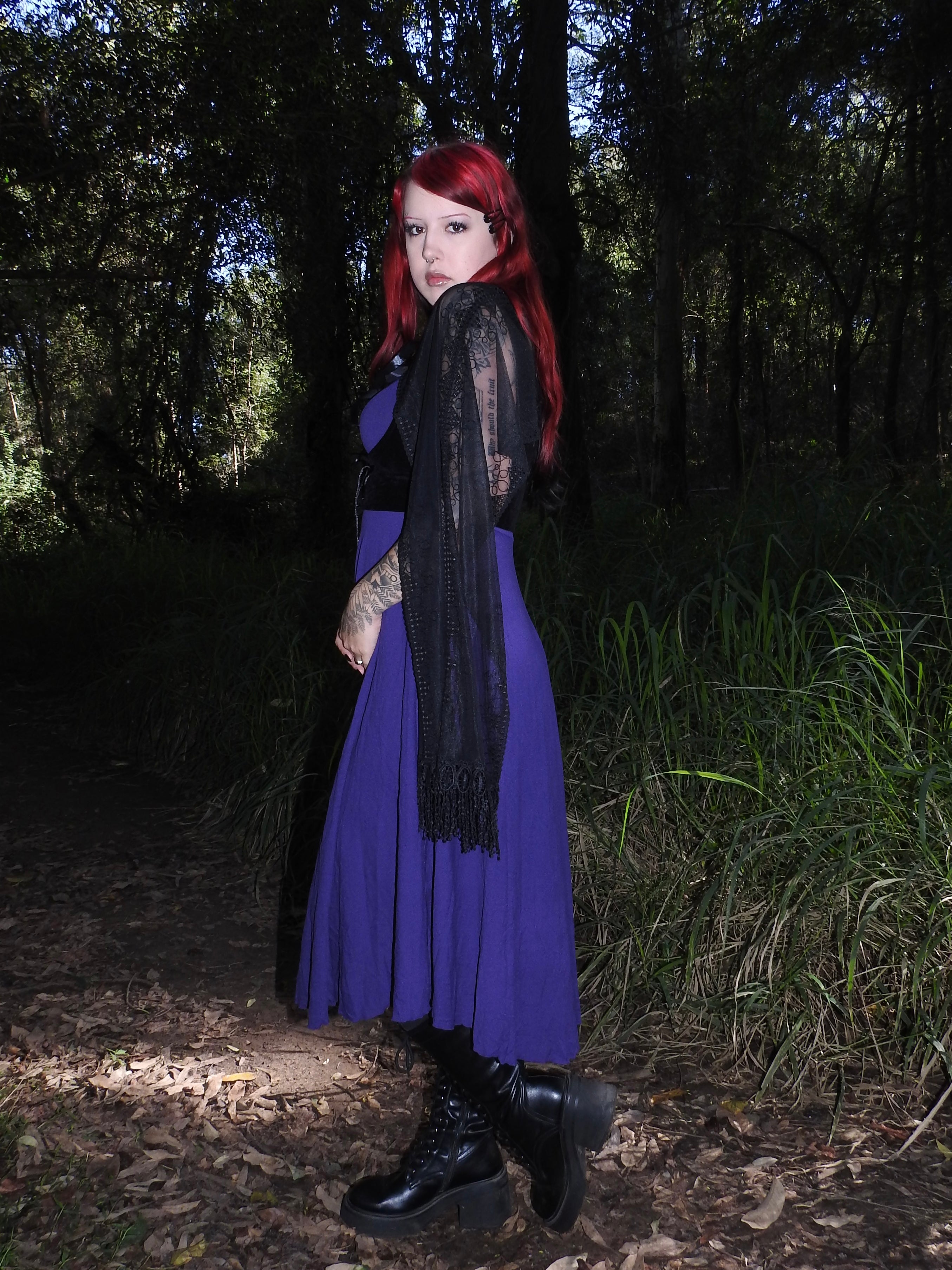 Capelet Shawl - Black Mesh Lace