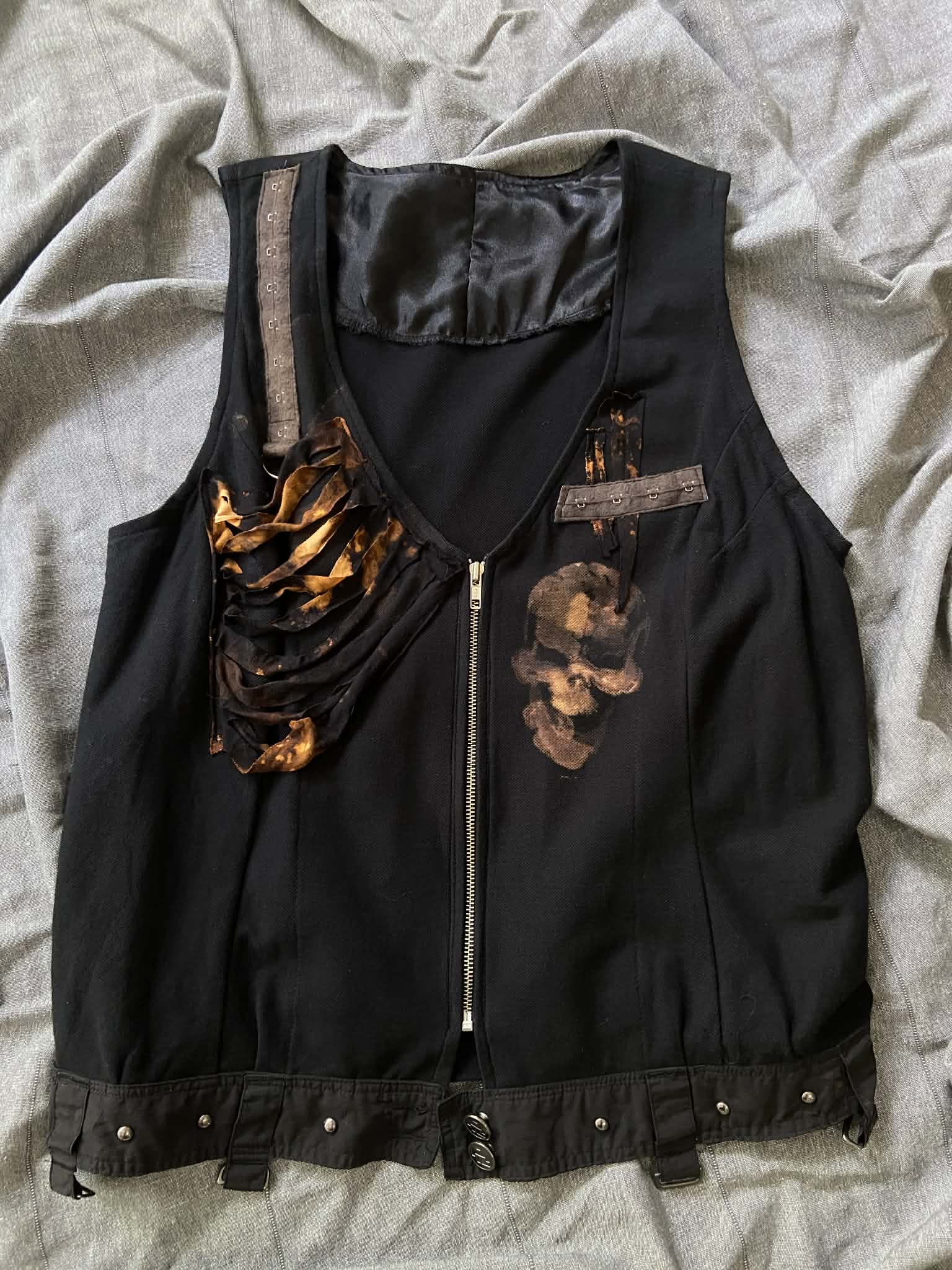 Wasteland Distressed Vest (unisex)