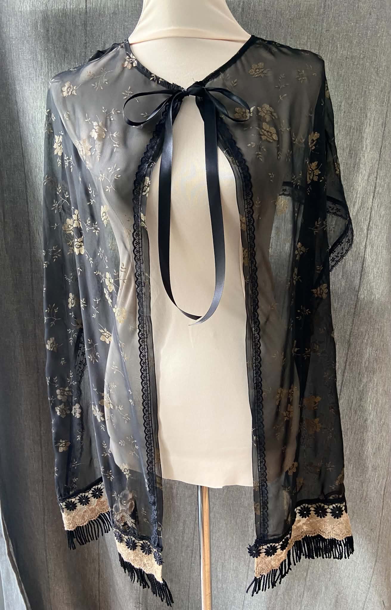 Capelet Shawl - Chiffon with Lace Trim