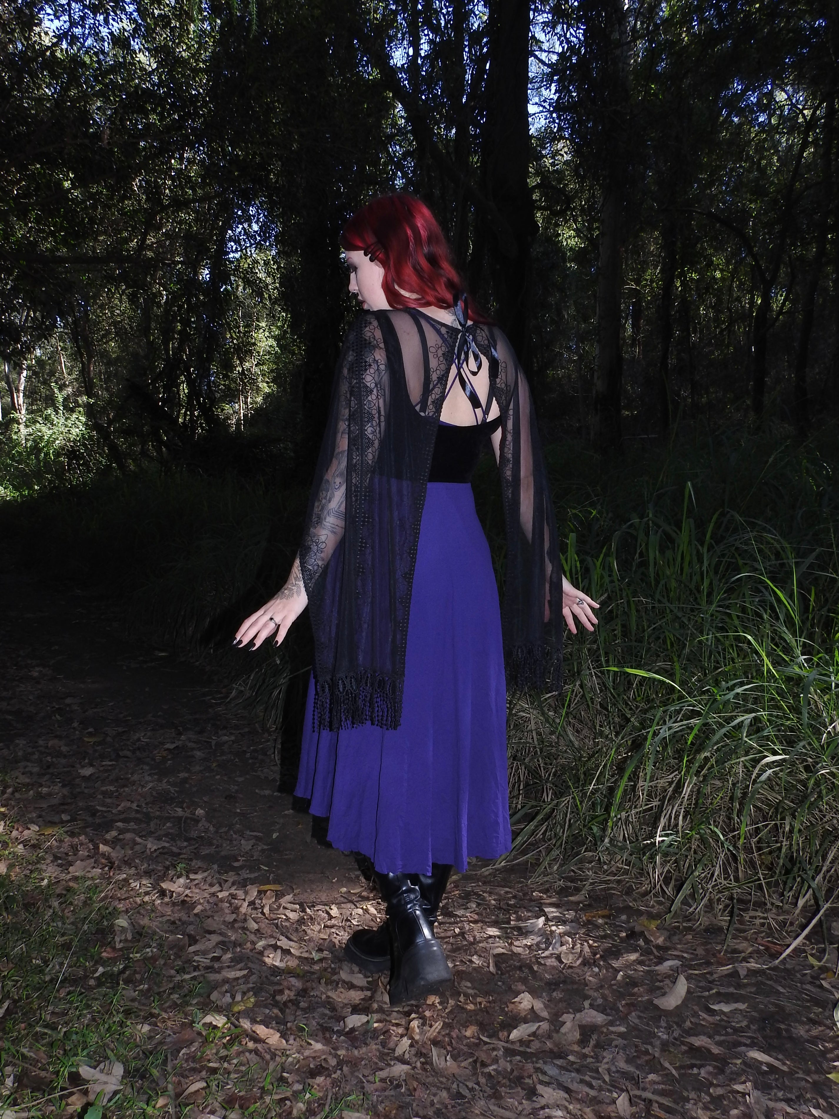 Capelet Shawl - Black Mesh Lace