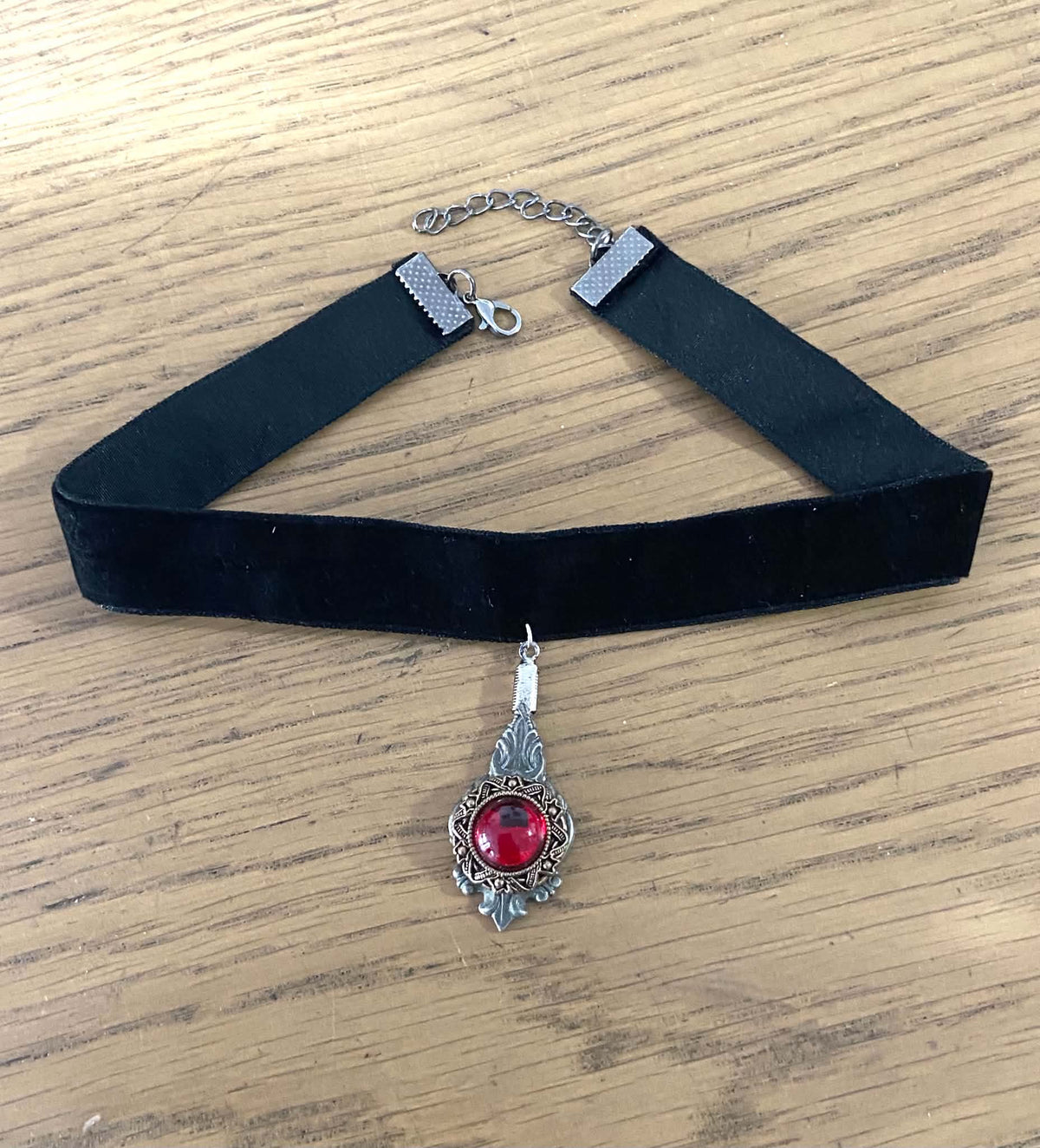 Choker with Vintage Pendant
