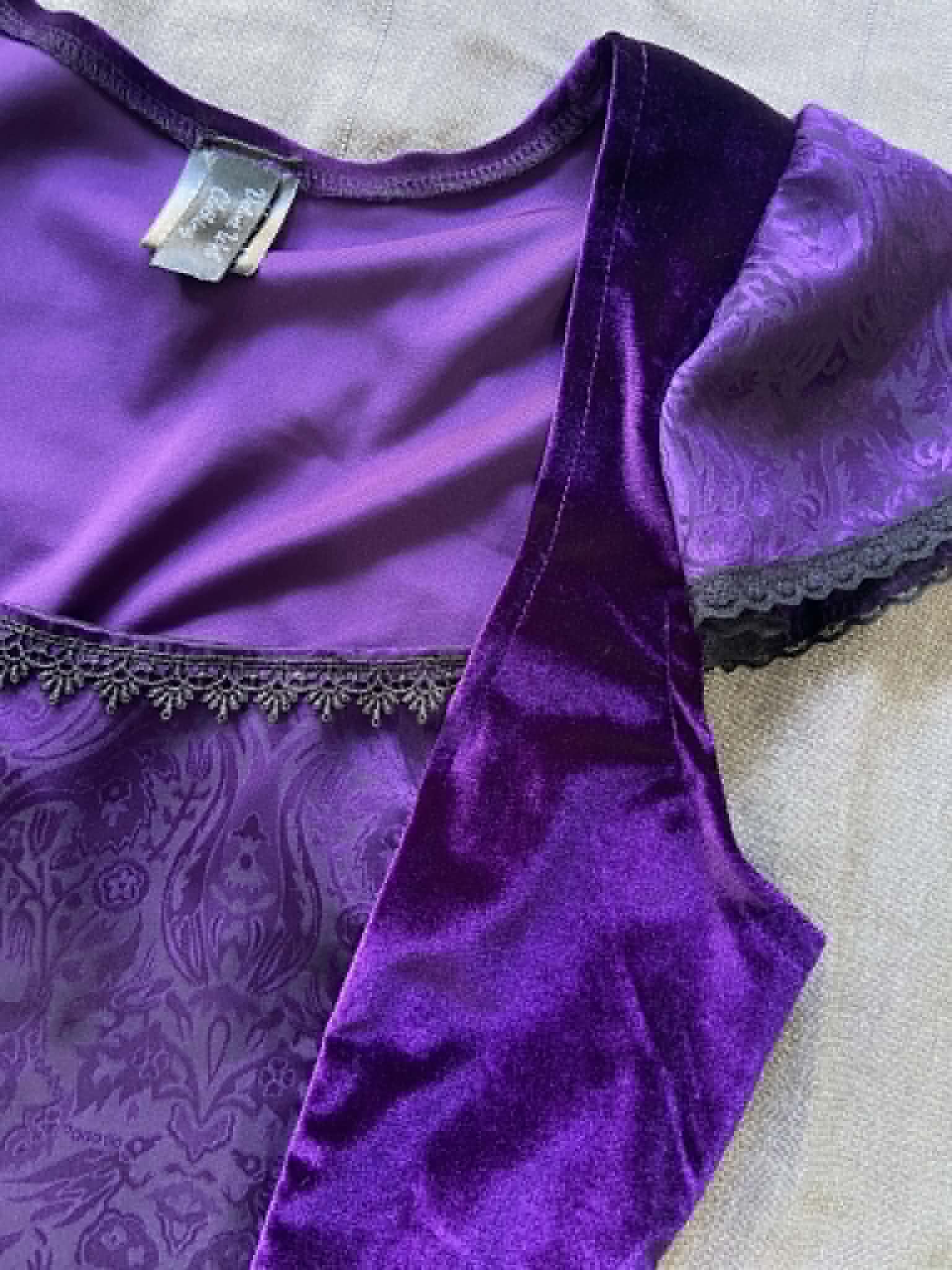 Lilith top - Purple Velour (Size 12)