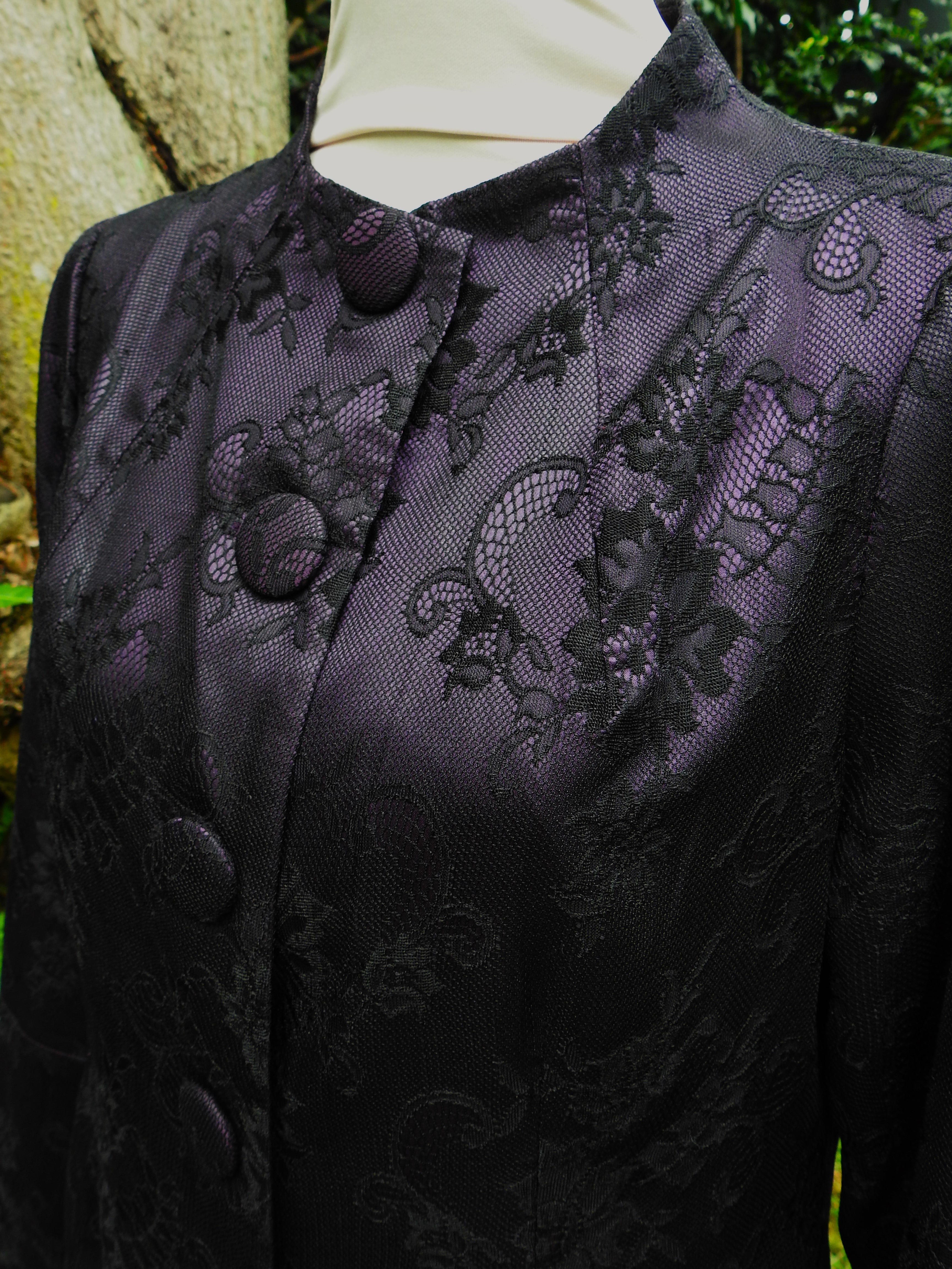 Black Lace Jacket with Purple Lining - Vintage (size 14)