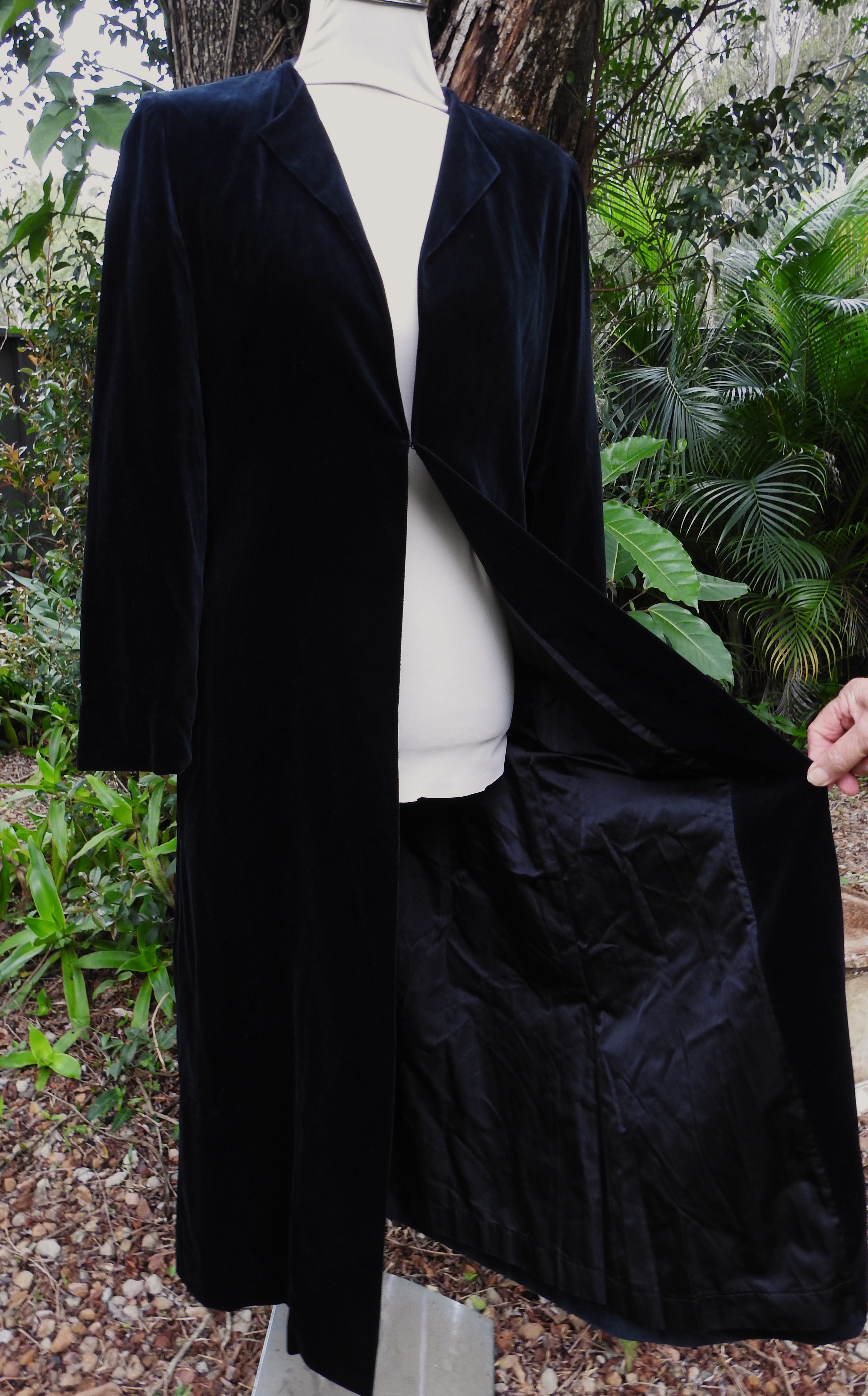 Long Black Velvet Coat - Vintage (size 12)