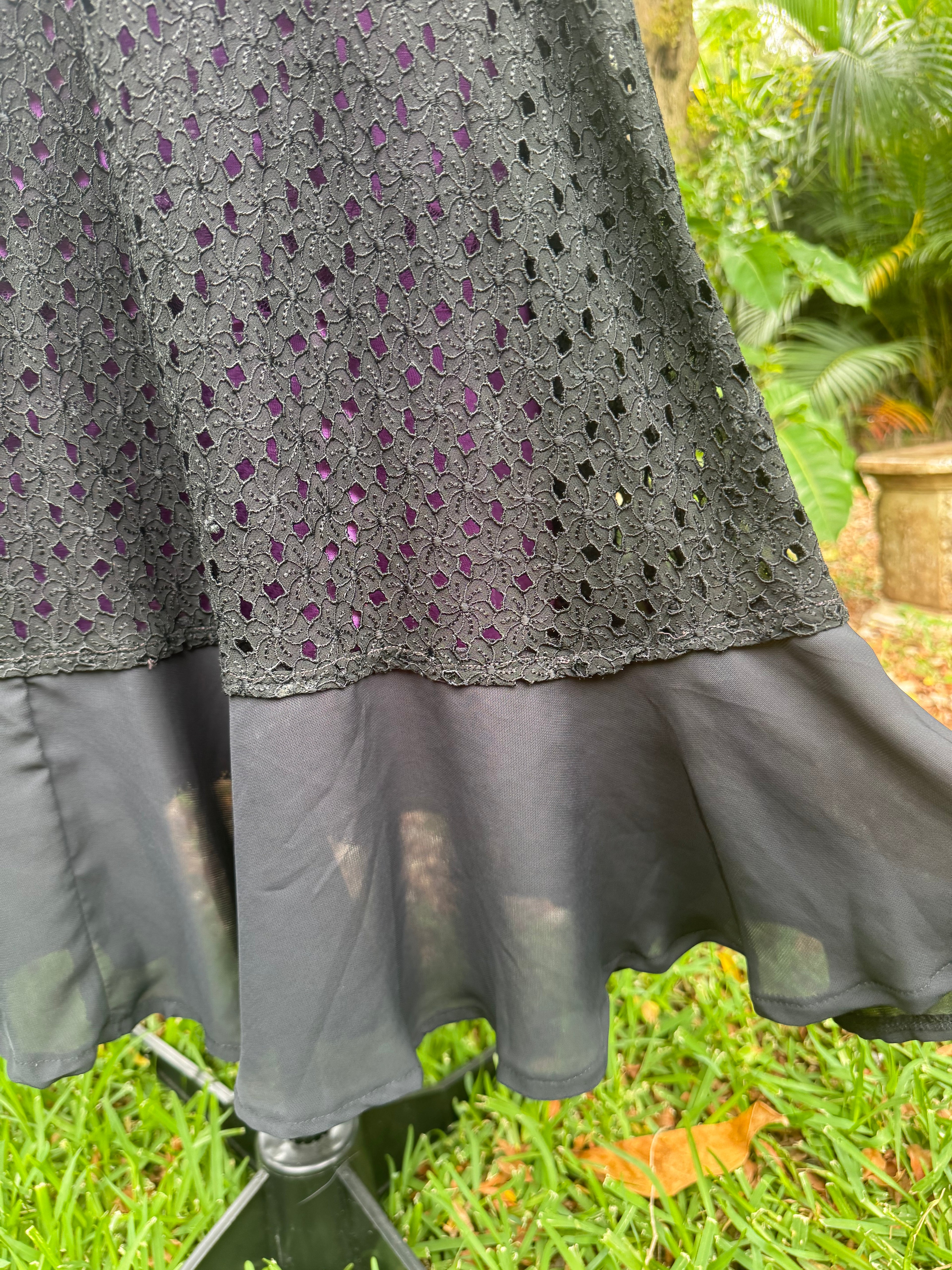 Vintage Black Lace Skirt with Purple Lining (Size 14-16)