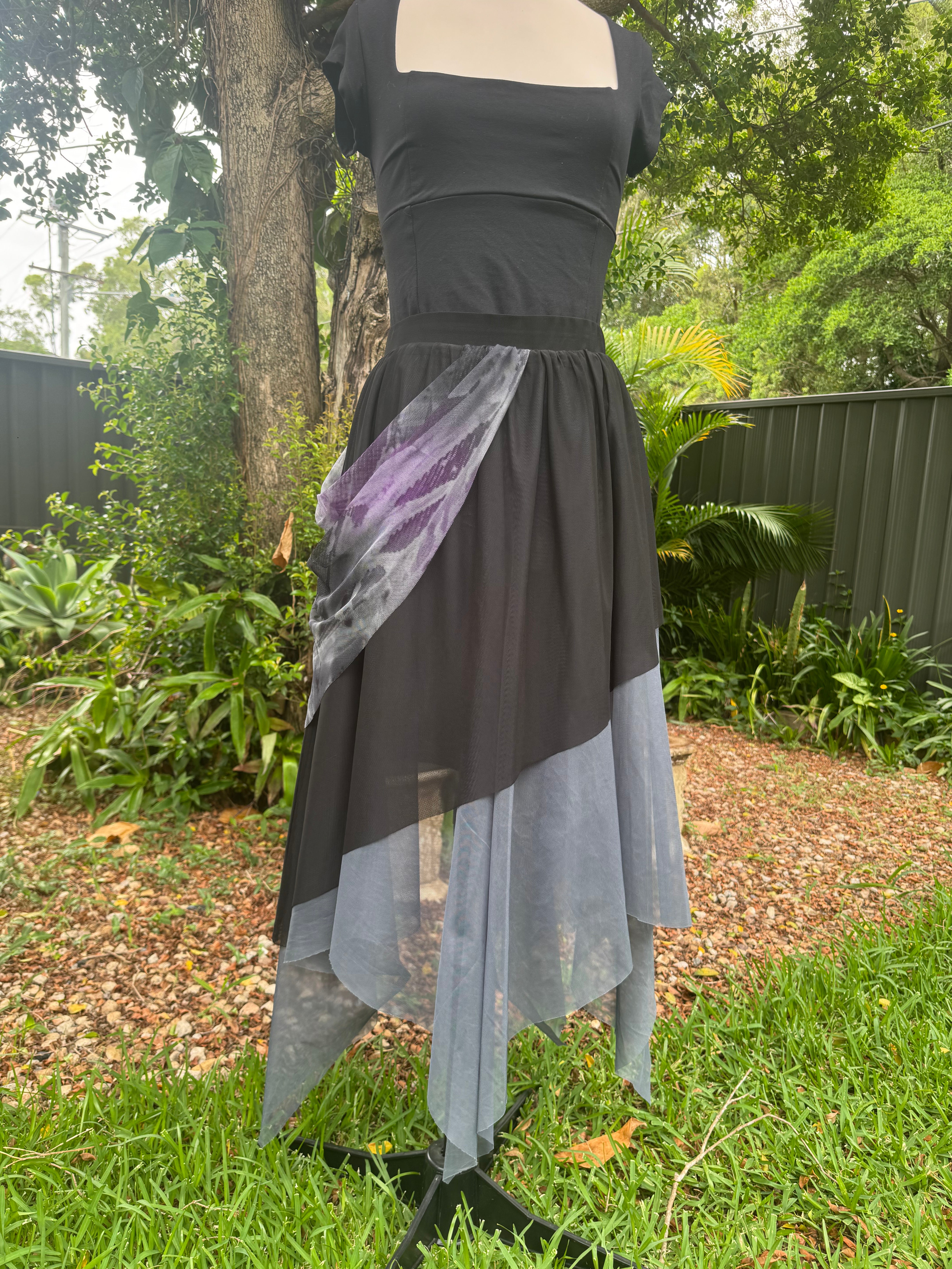 Grave Mist Skirt (Size 14)