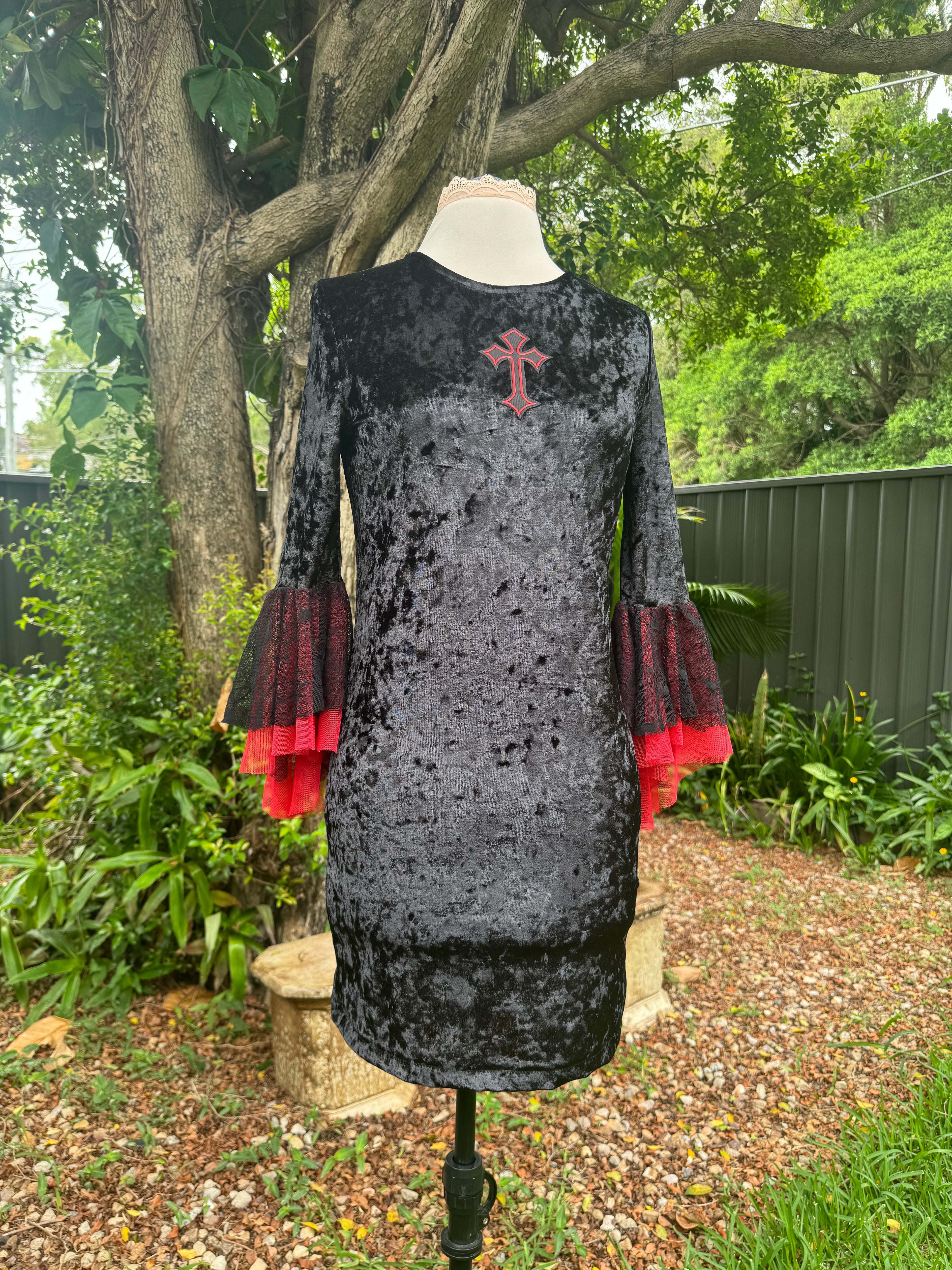 Webweave Dress (Size S-M)