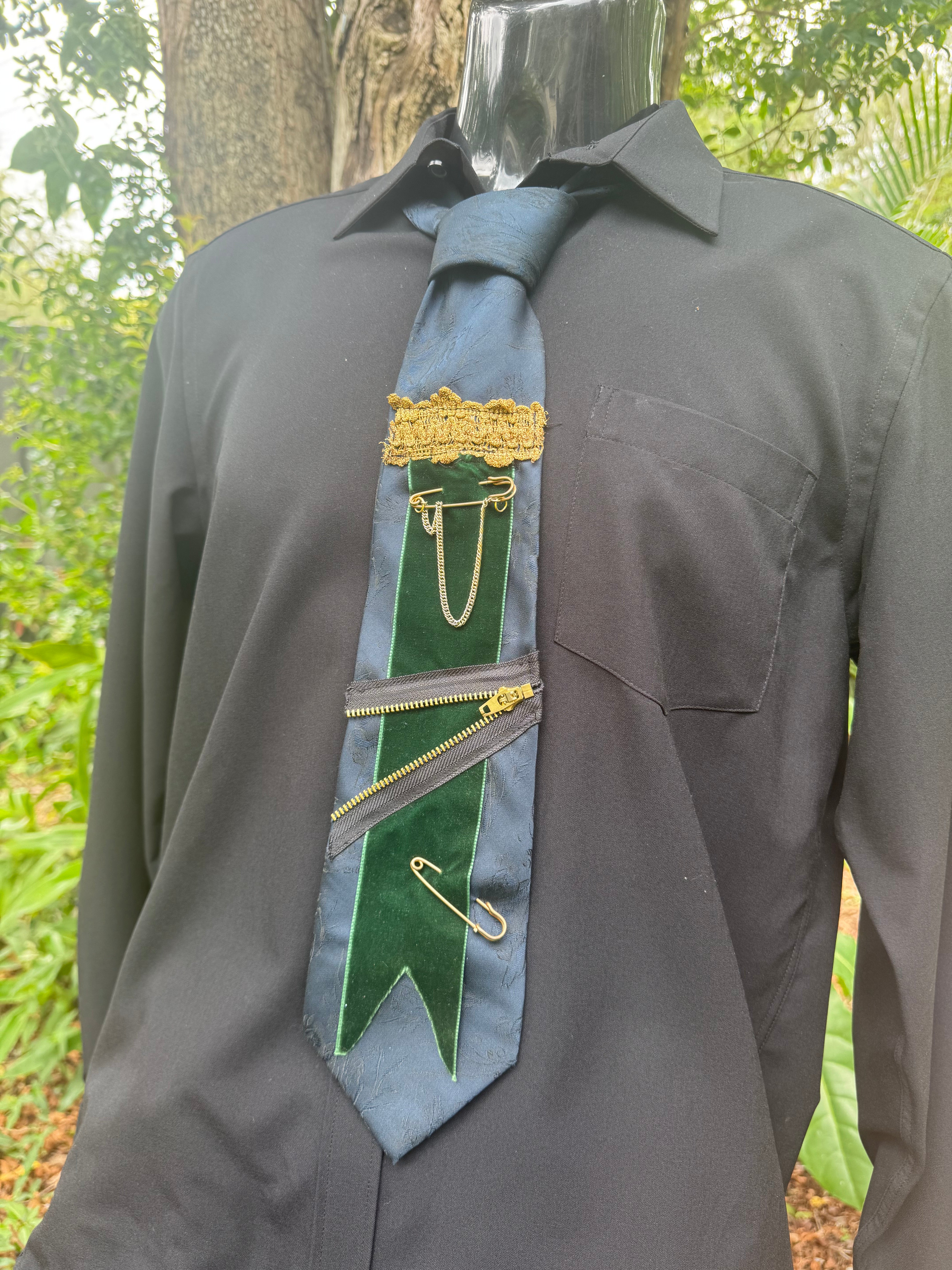 Gilded Riot Tie