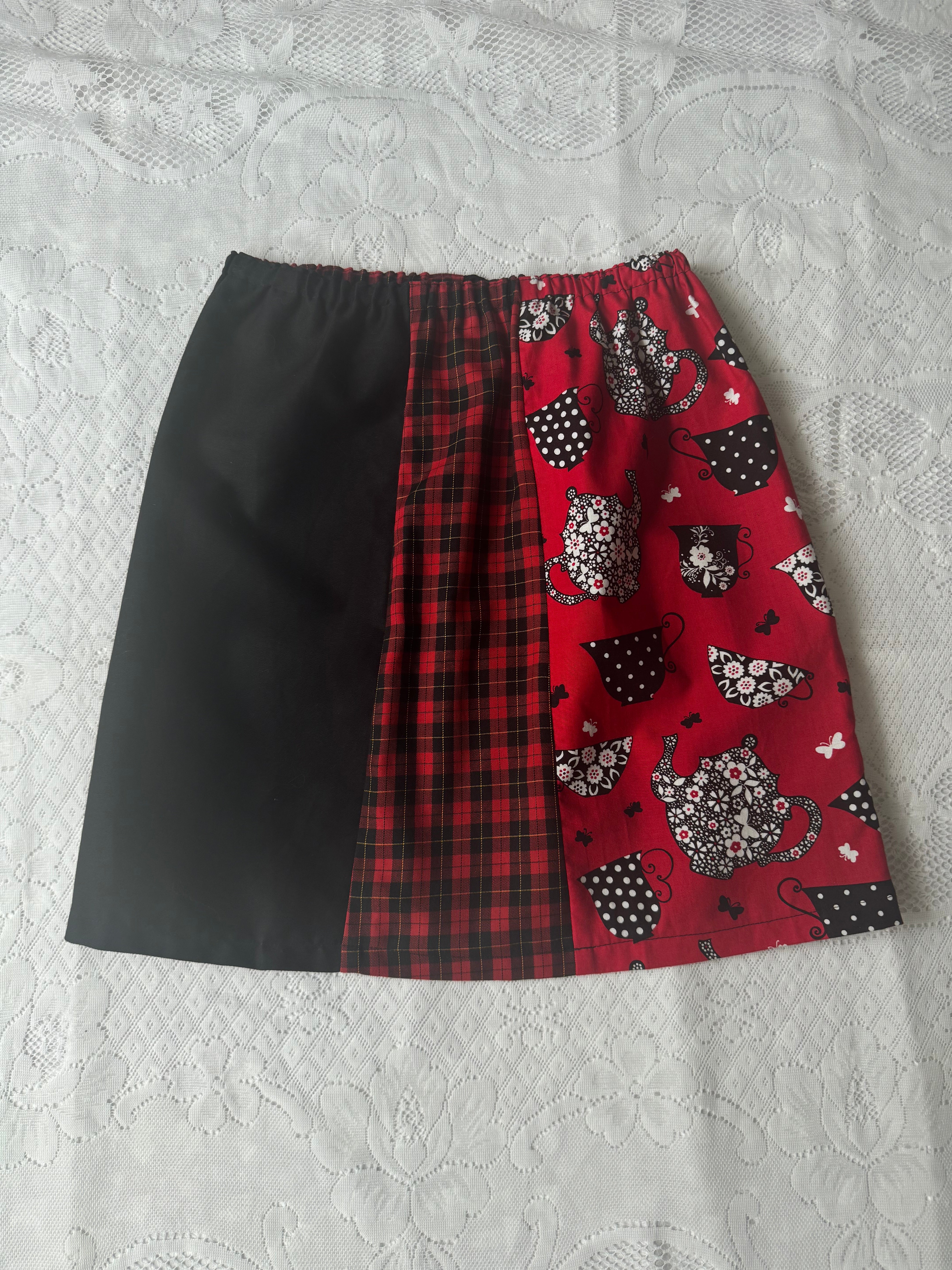Wonderland Riot Miniskirt (Size 10-12)