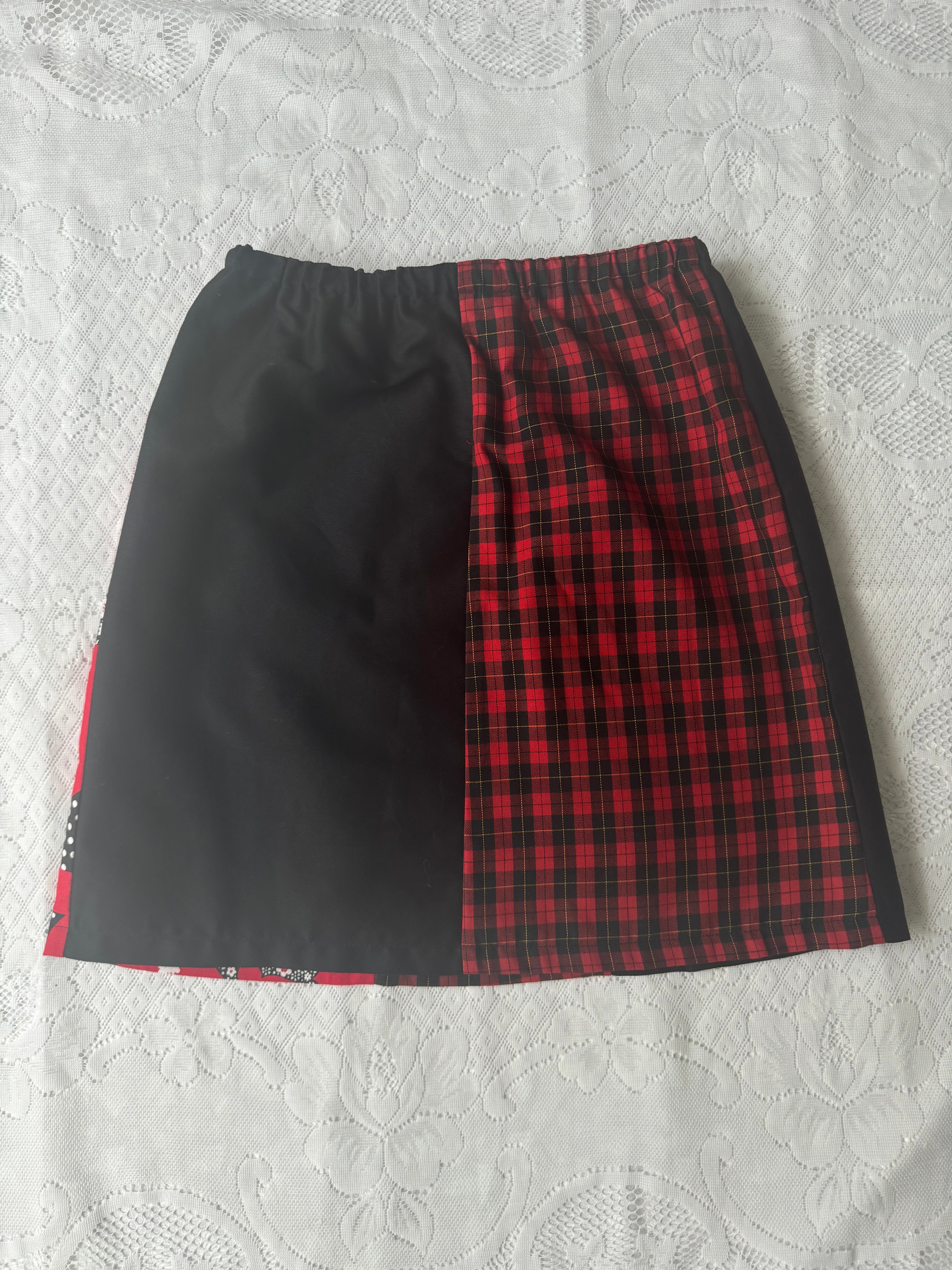 Wonderland Riot Miniskirt (Size 10-12)