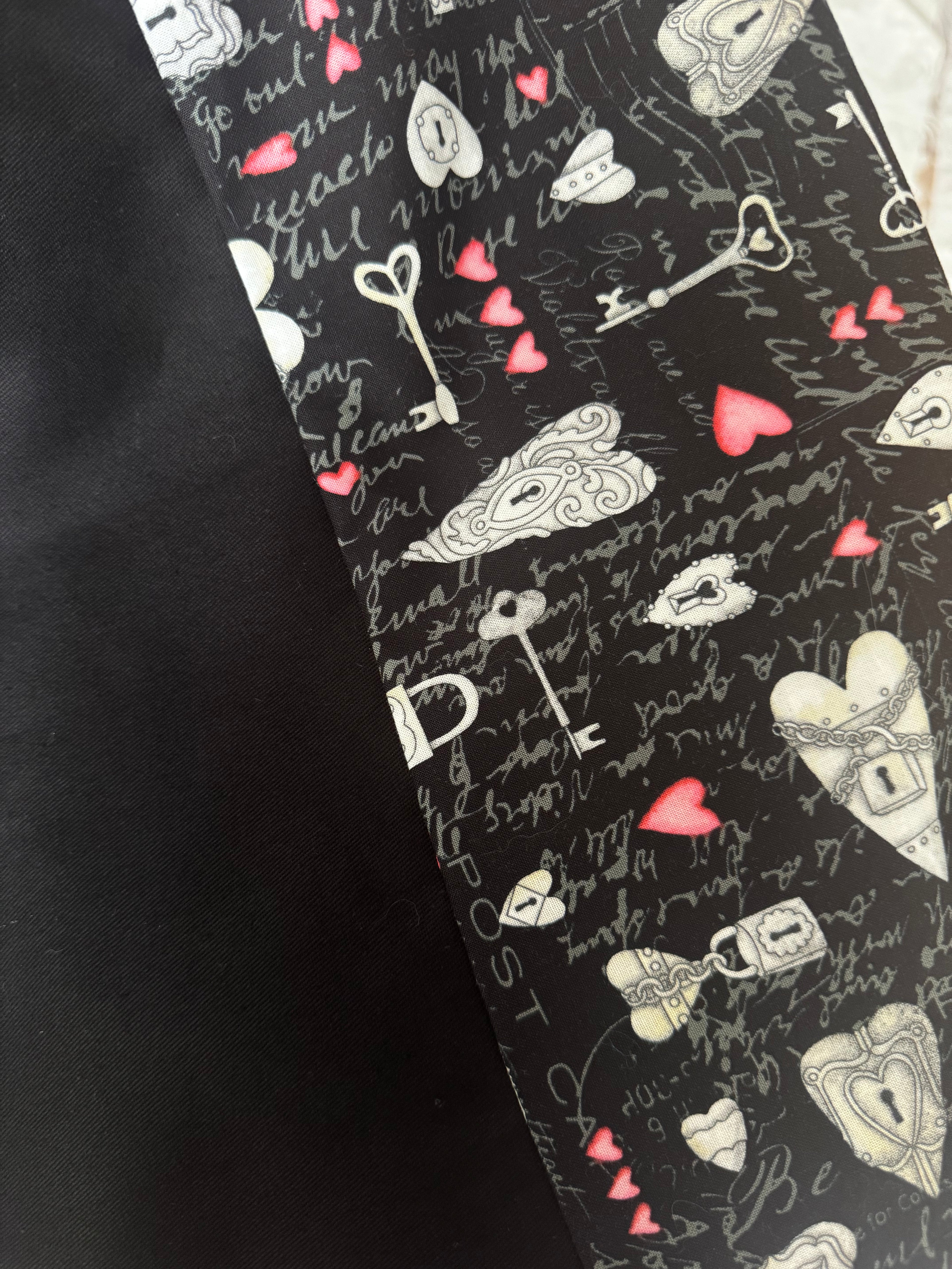 Heartlock Miniskirt (Size 10-12)