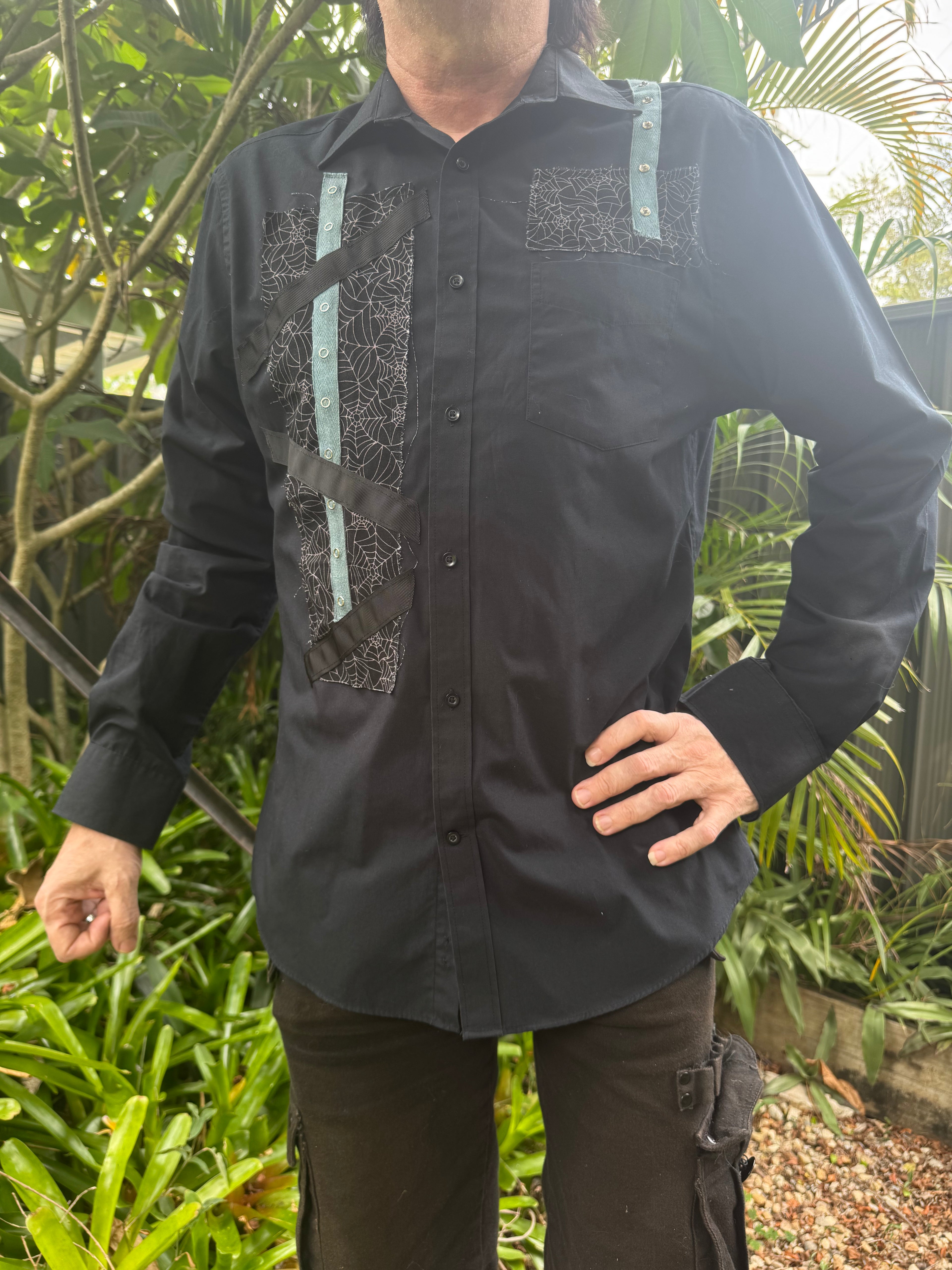 Spindle Shirt (Size L)