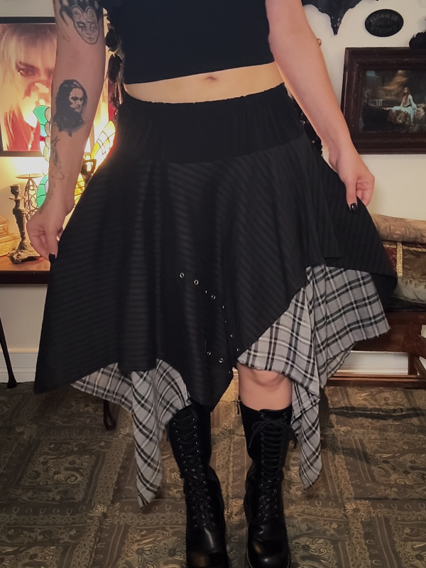 Twyla Hanky hem skirt - Black/Grey Check (16)