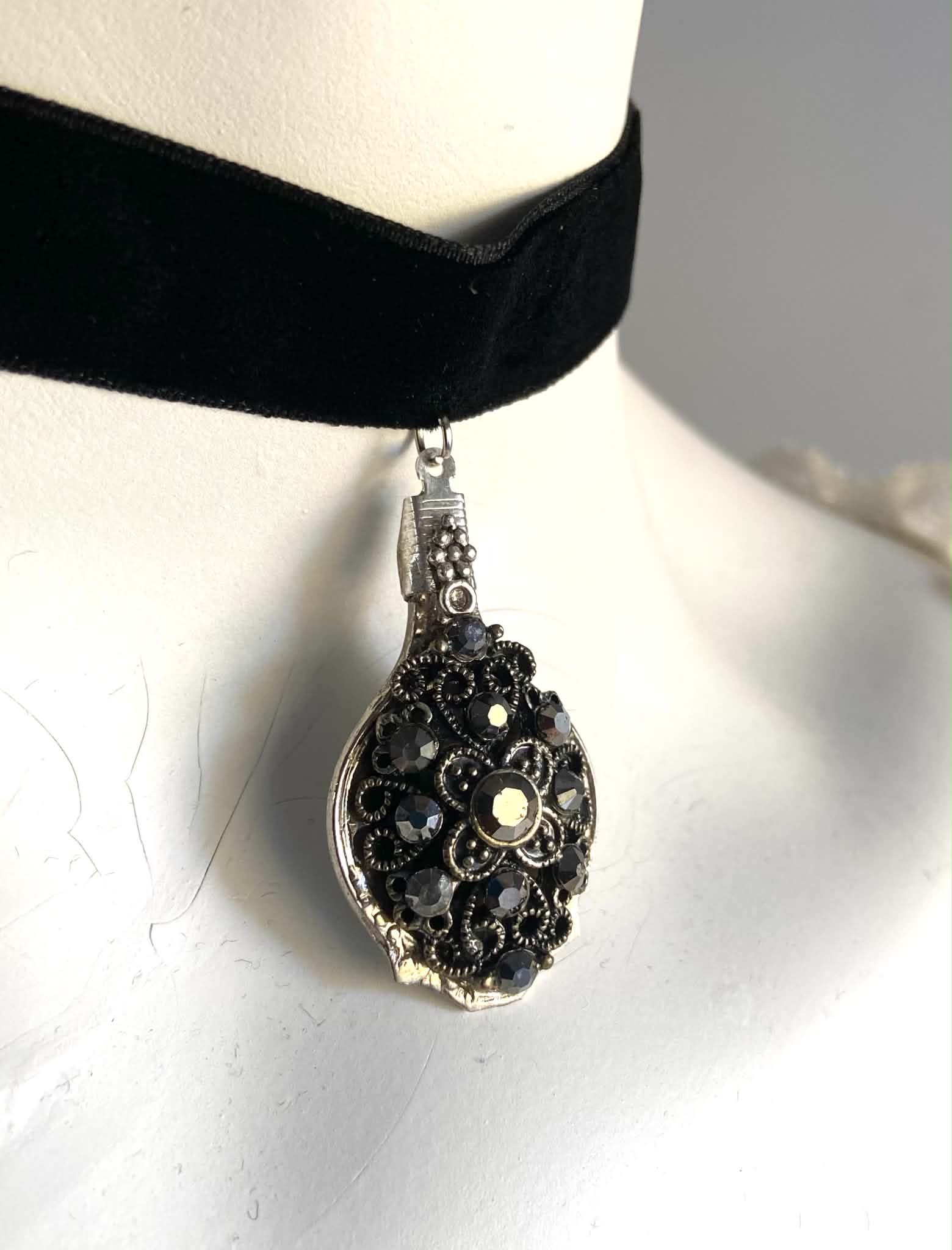 Choker with Vintage Crystal Pendant