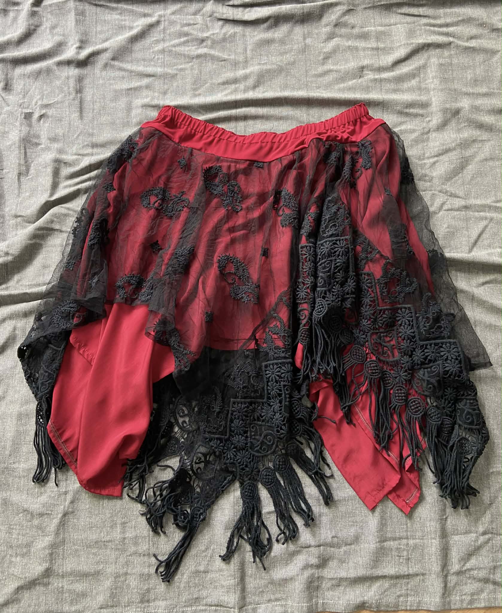 Twyla Hanky hem skirt - Black Fringed Tulle (16-18)