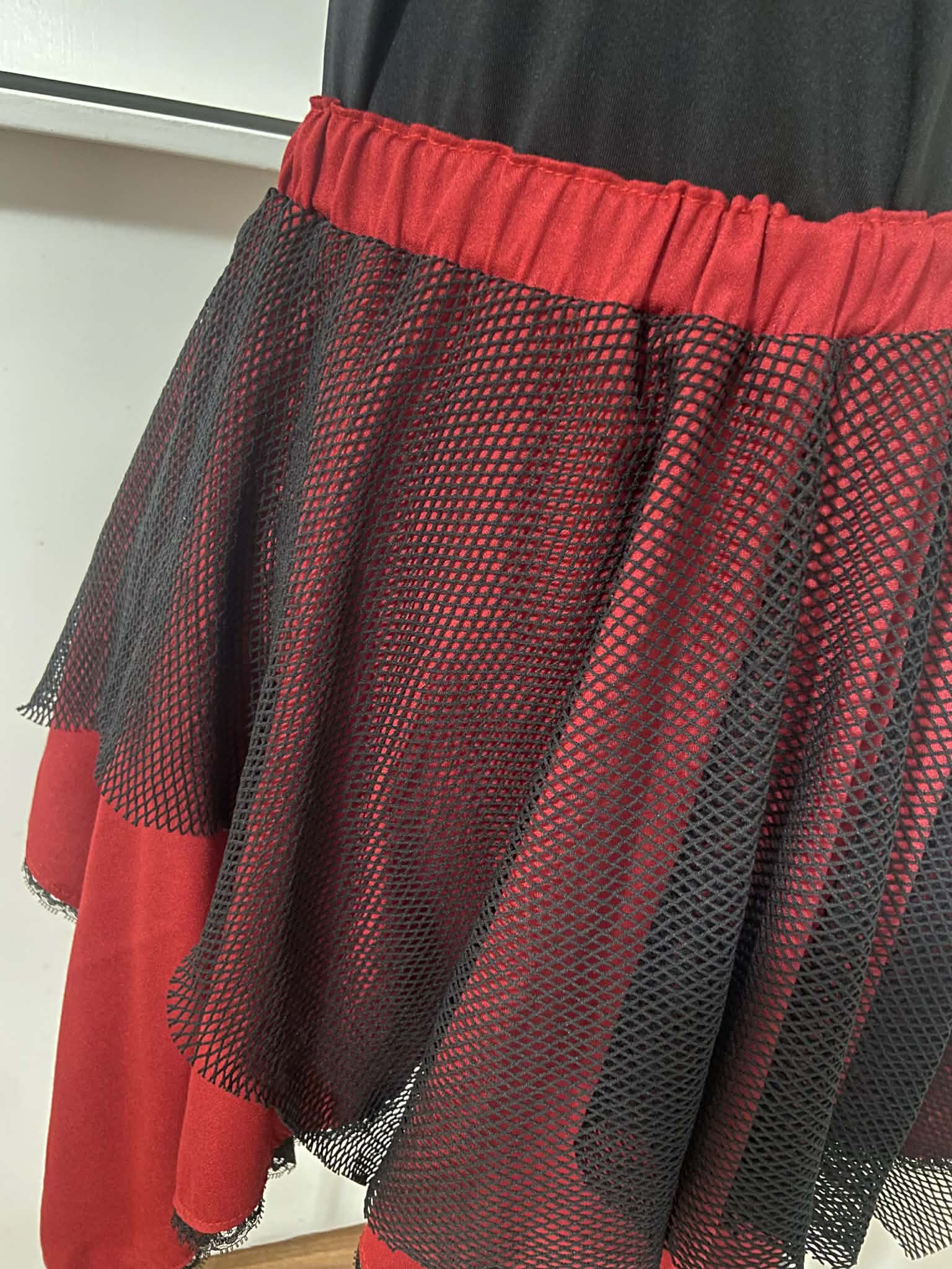 Twyla Hanky Hem Skirt - Red/Black Mesh (10-12)