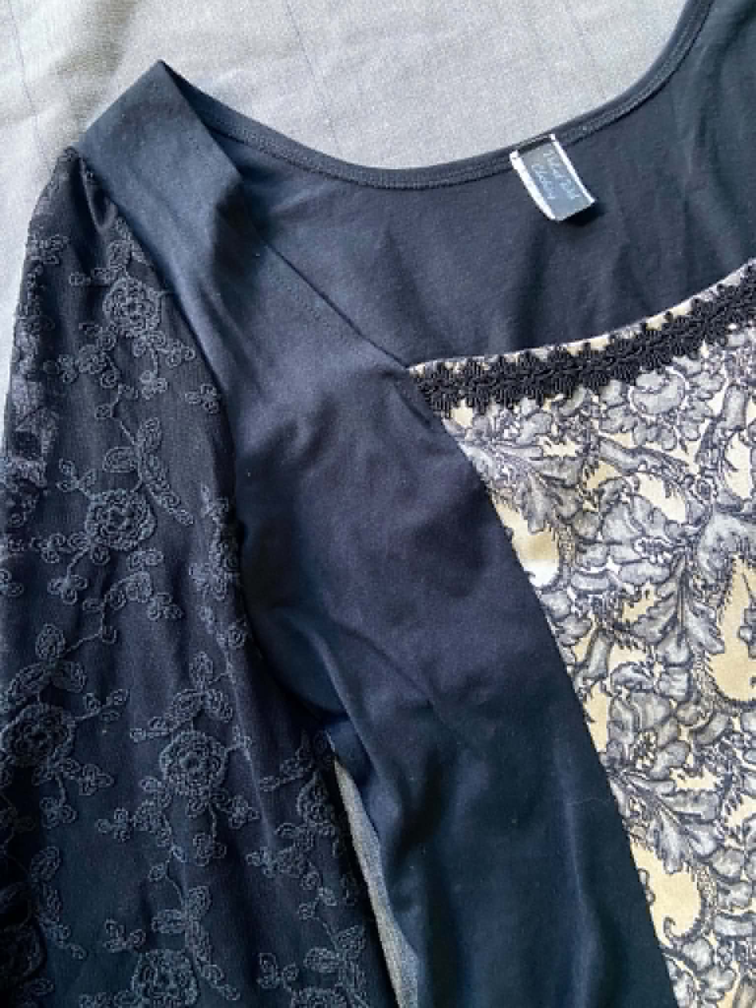 Lilith top - Black with Lace Bell Sleeves (Size 14-16)