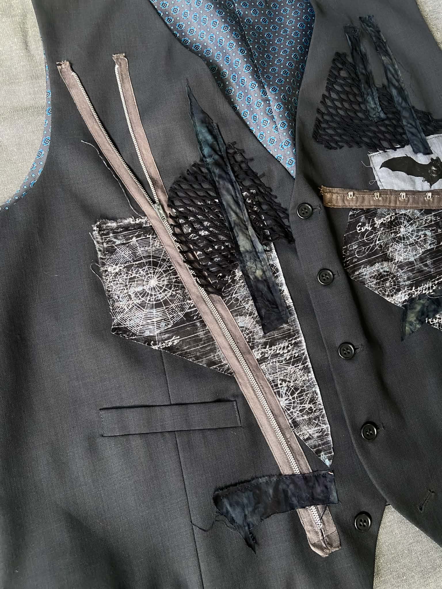 Revamped - Batastrophe Mens Waistcoat (2XL)