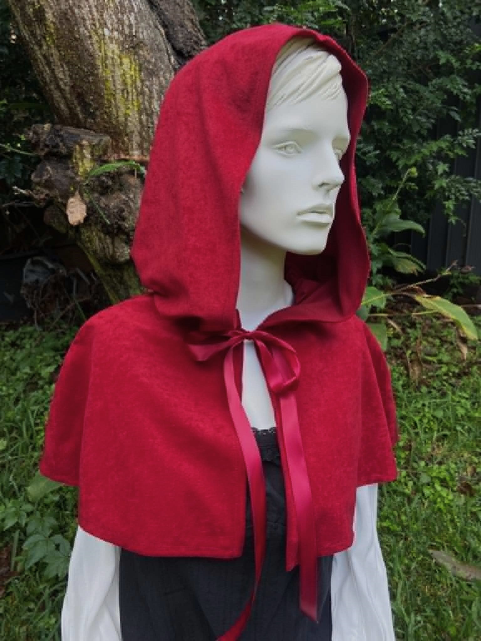 Red Capelet with Hood