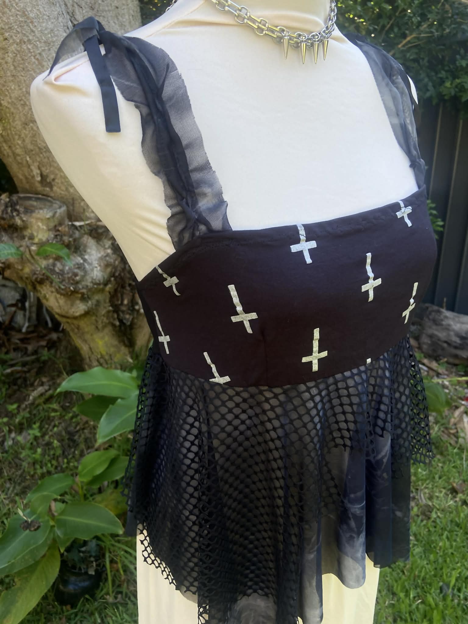 Tara Hanky Hem Top - Inverted Crosses (M)