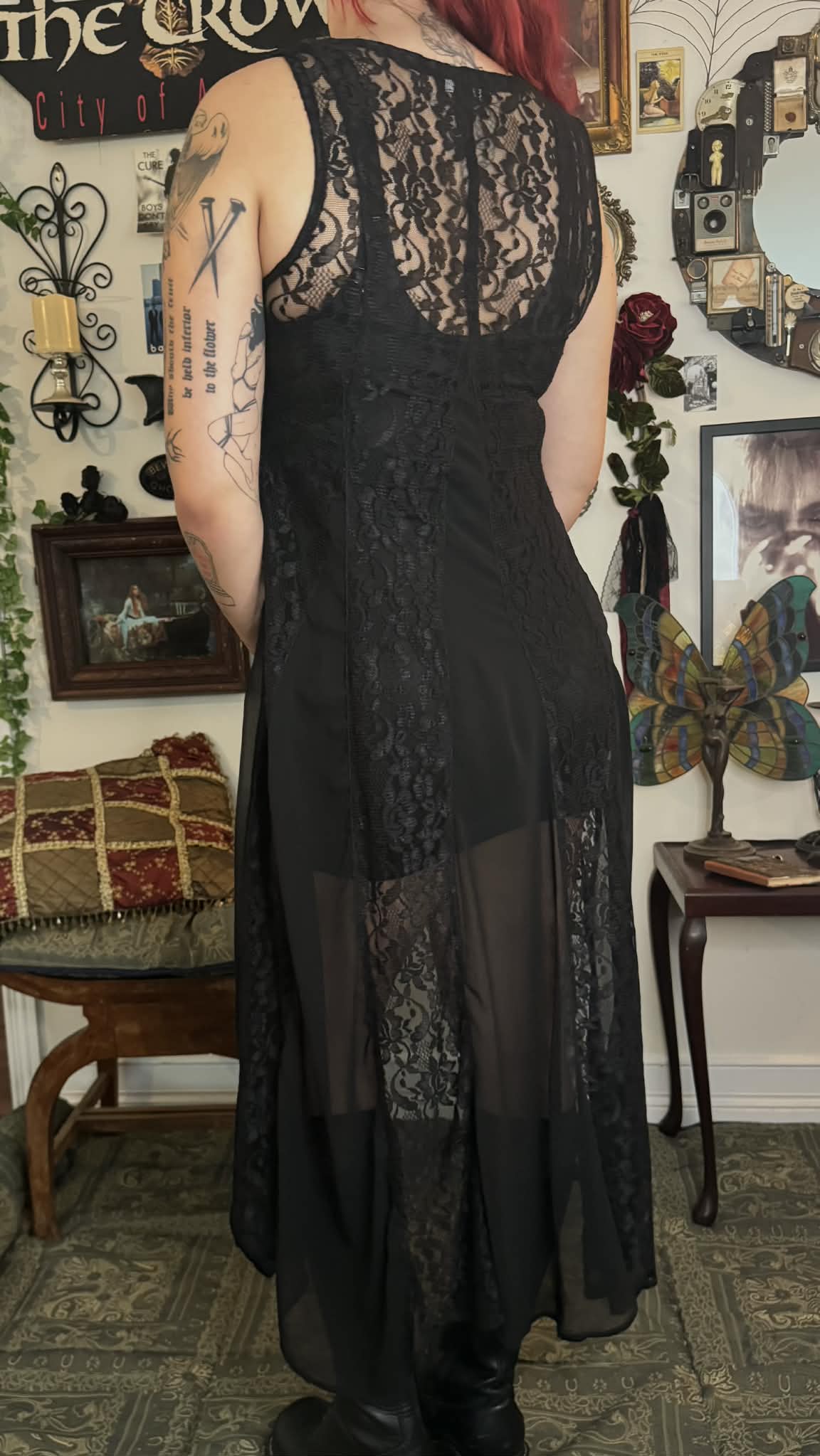 Vintage Lace Dress with Cropped Front (10-12)